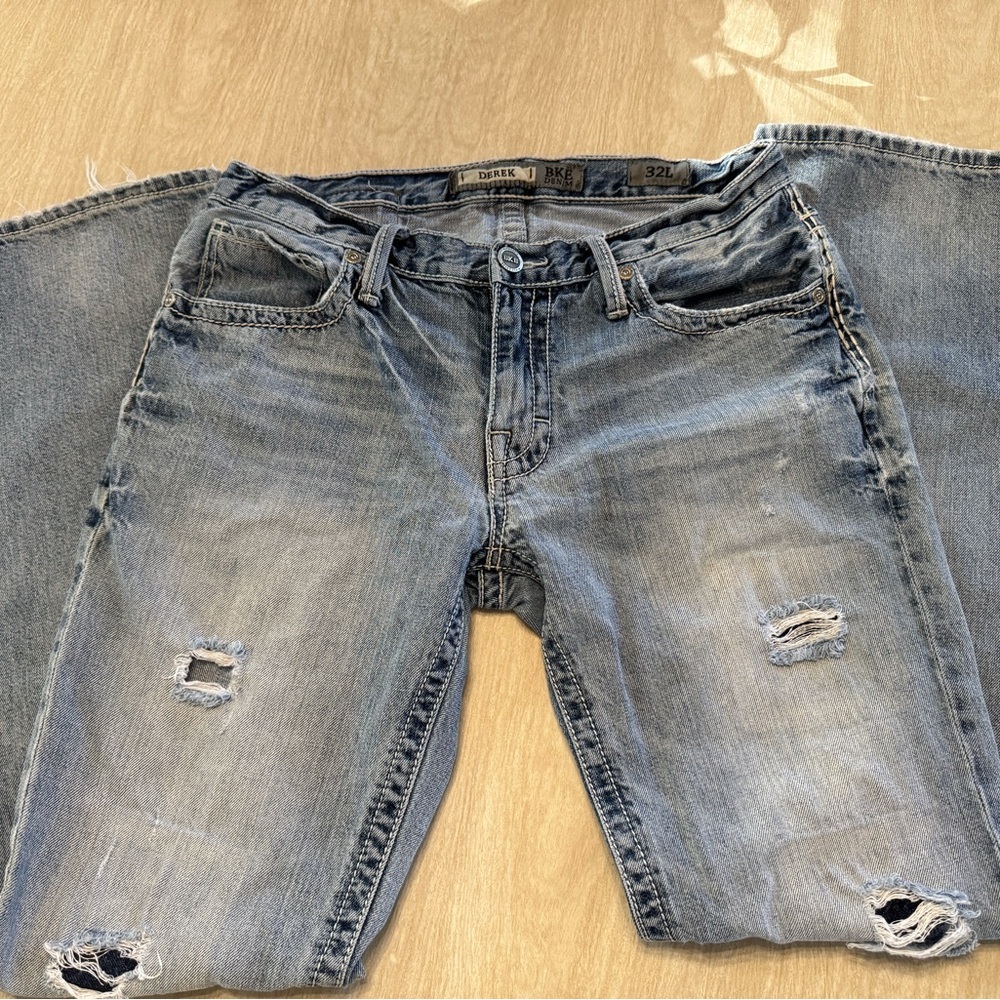 Men's BKE Derrick Distressed Blue Jeans 32L
